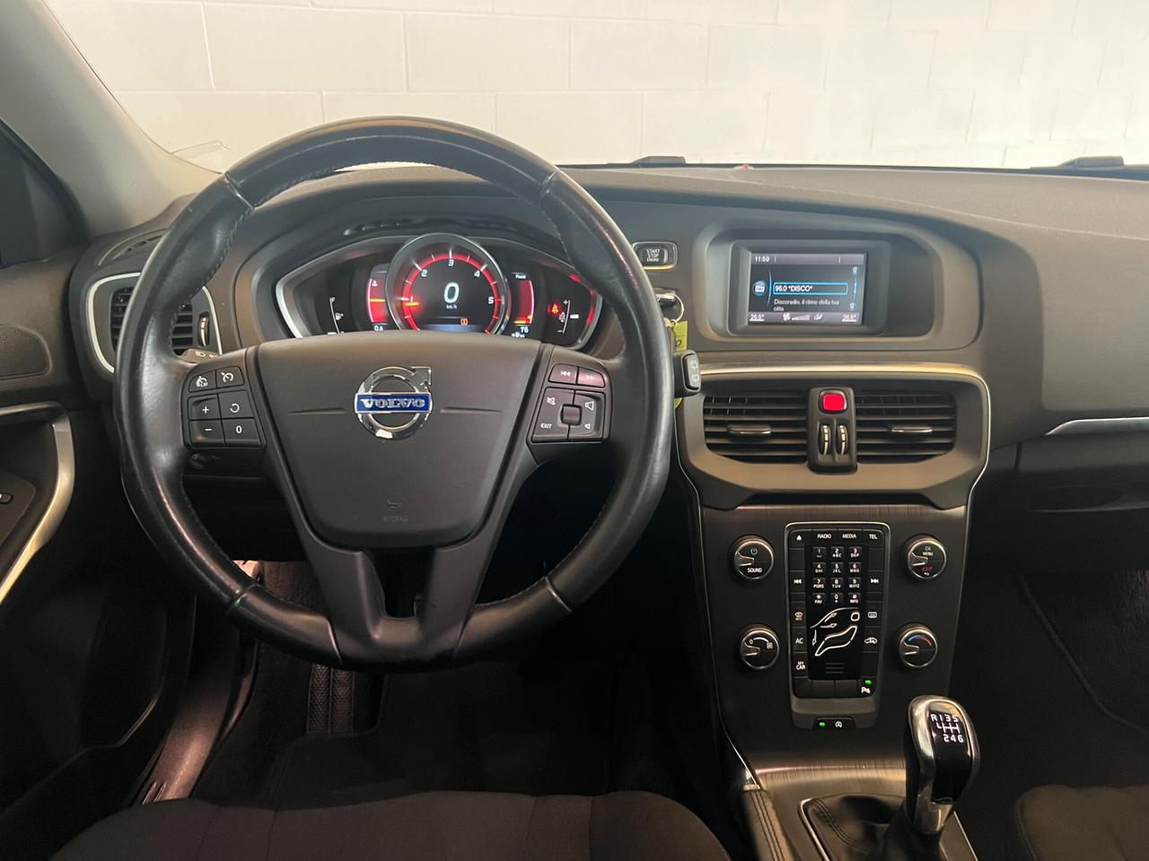 Volvo V40 solo 84.337 km unico proprietario ok neopatentati