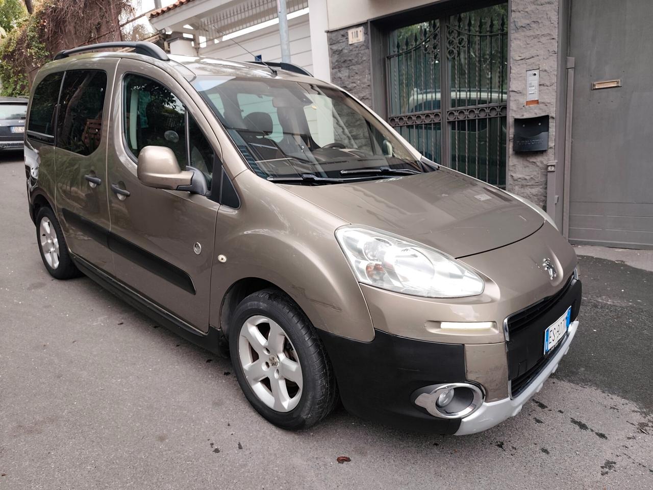 Peugeot Partner Tepee 1.6 HDi 92CV Outdoor 2013