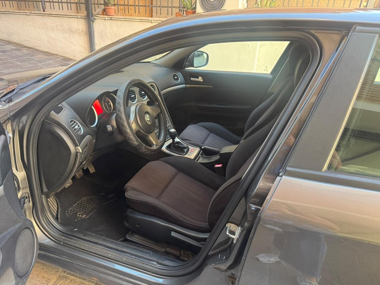 ALFA ROMEO 150 1.9 JTDm 16V Distinctive