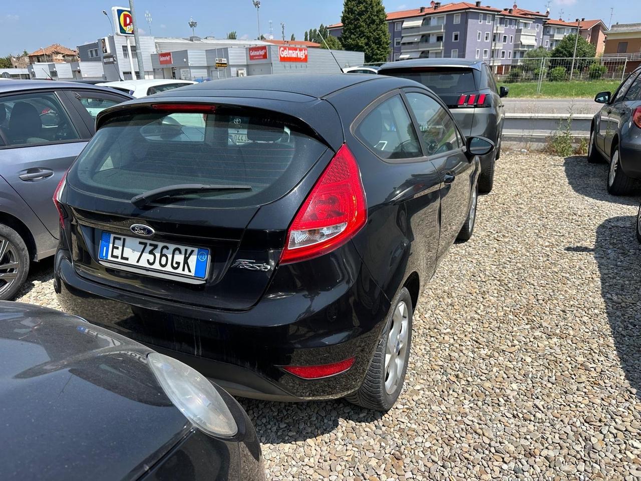 Ford Fiesta 1.4 TDCi 70CV 3 porte Titanium neopatentati
