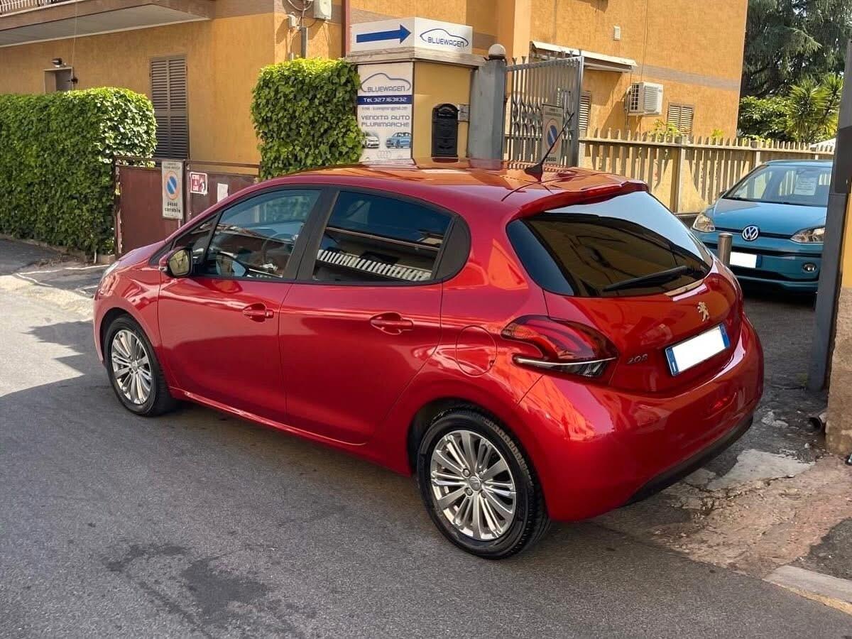 Peugeot 208 PureTech 82CV 5 porte Allure FINANZIABILE E CON SOLI KM 58.000