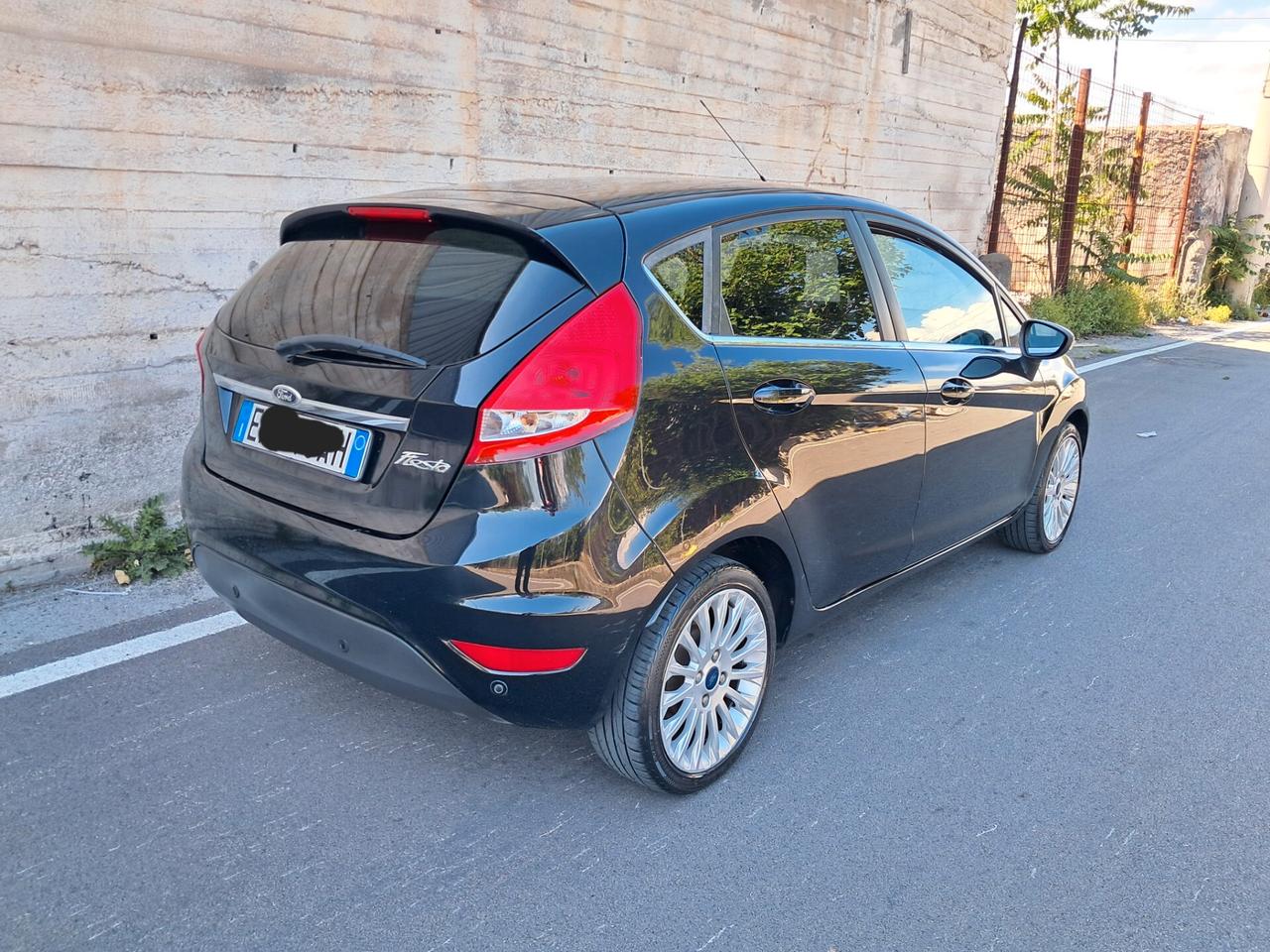 Ford Fiesta 1.4 Gpl Titanium