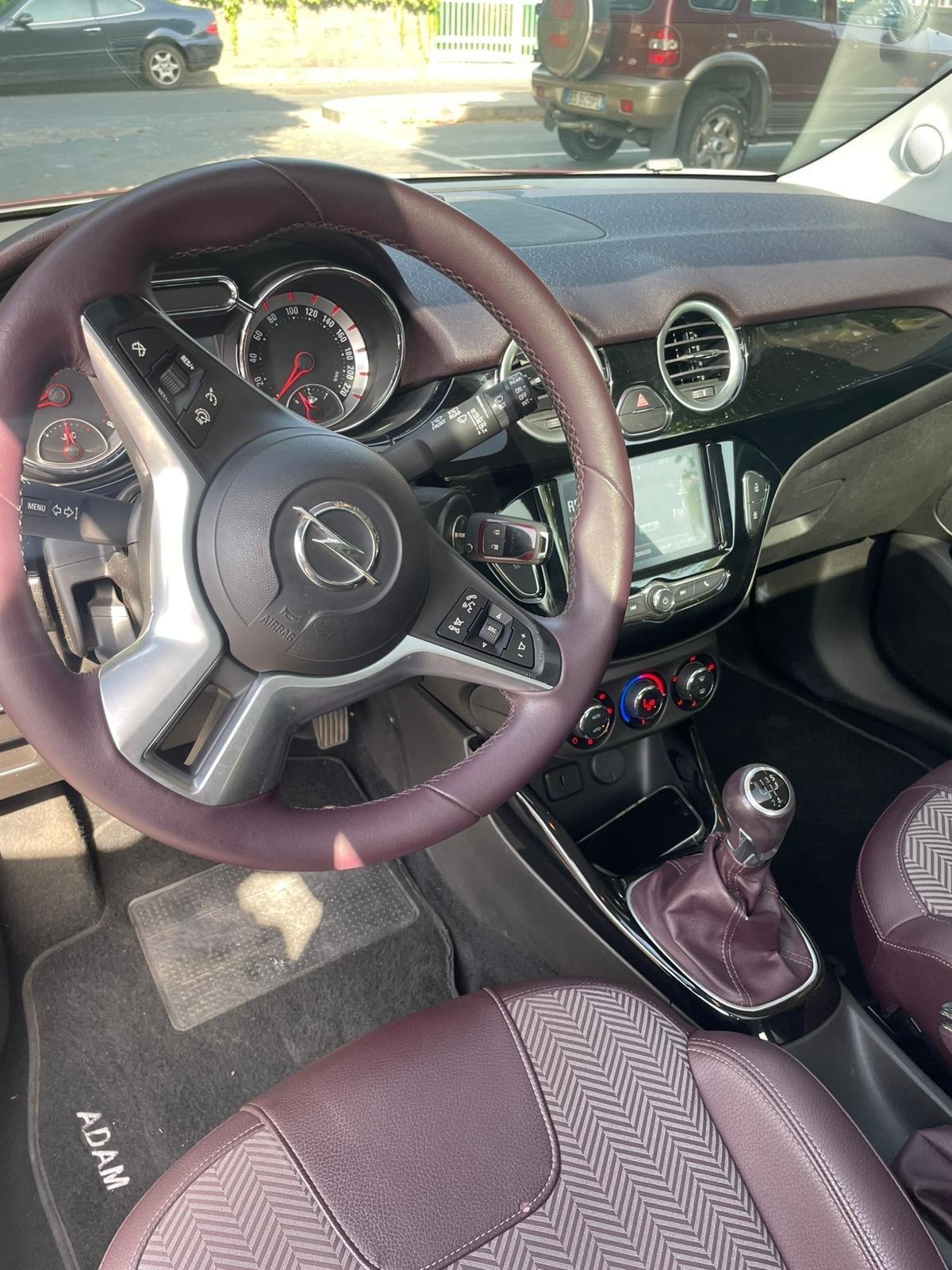 Opel Adam Rocks 1.4 87 CV Air
