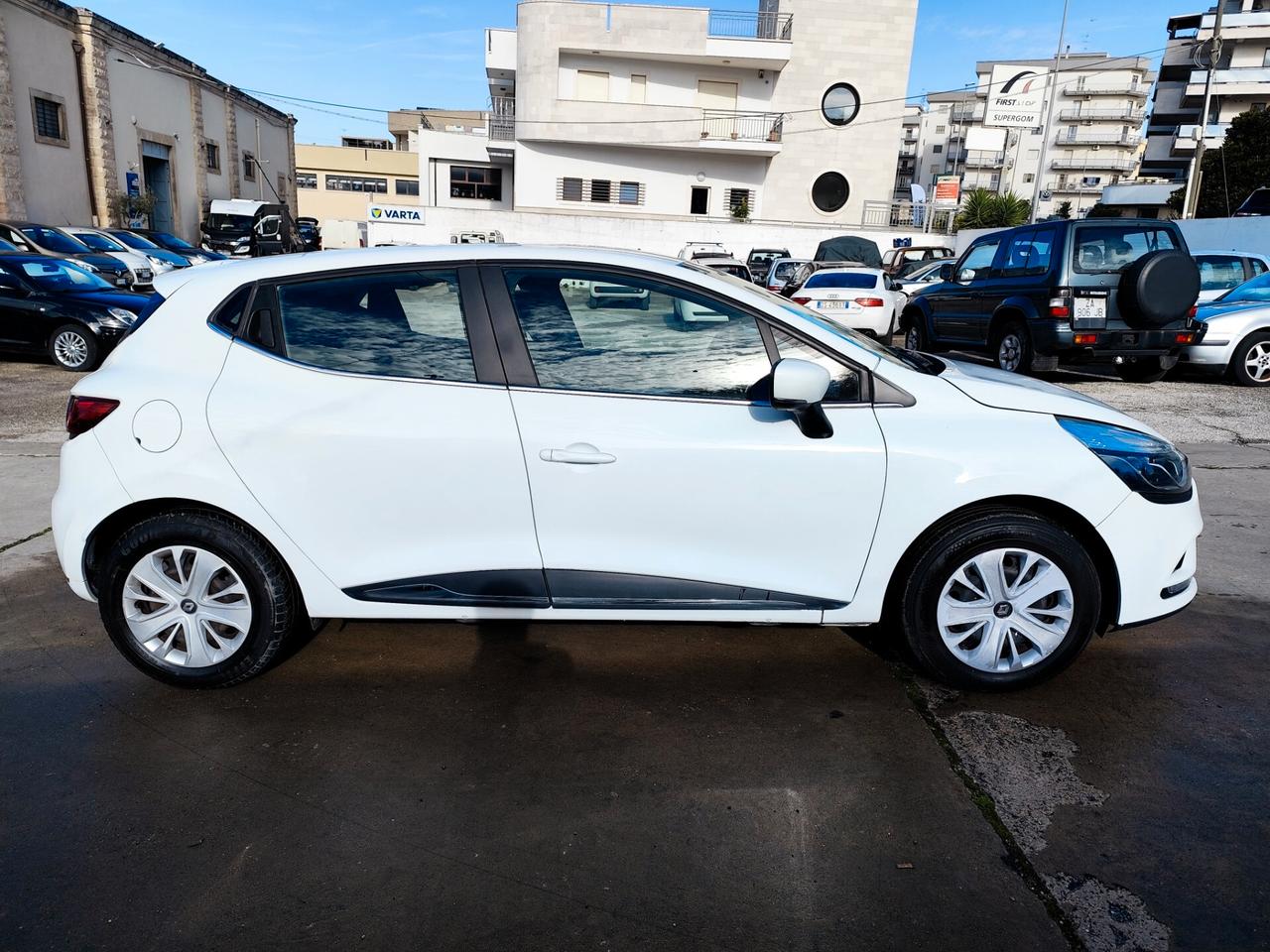 Renault Clio 1.2 75CV 5 porte Life