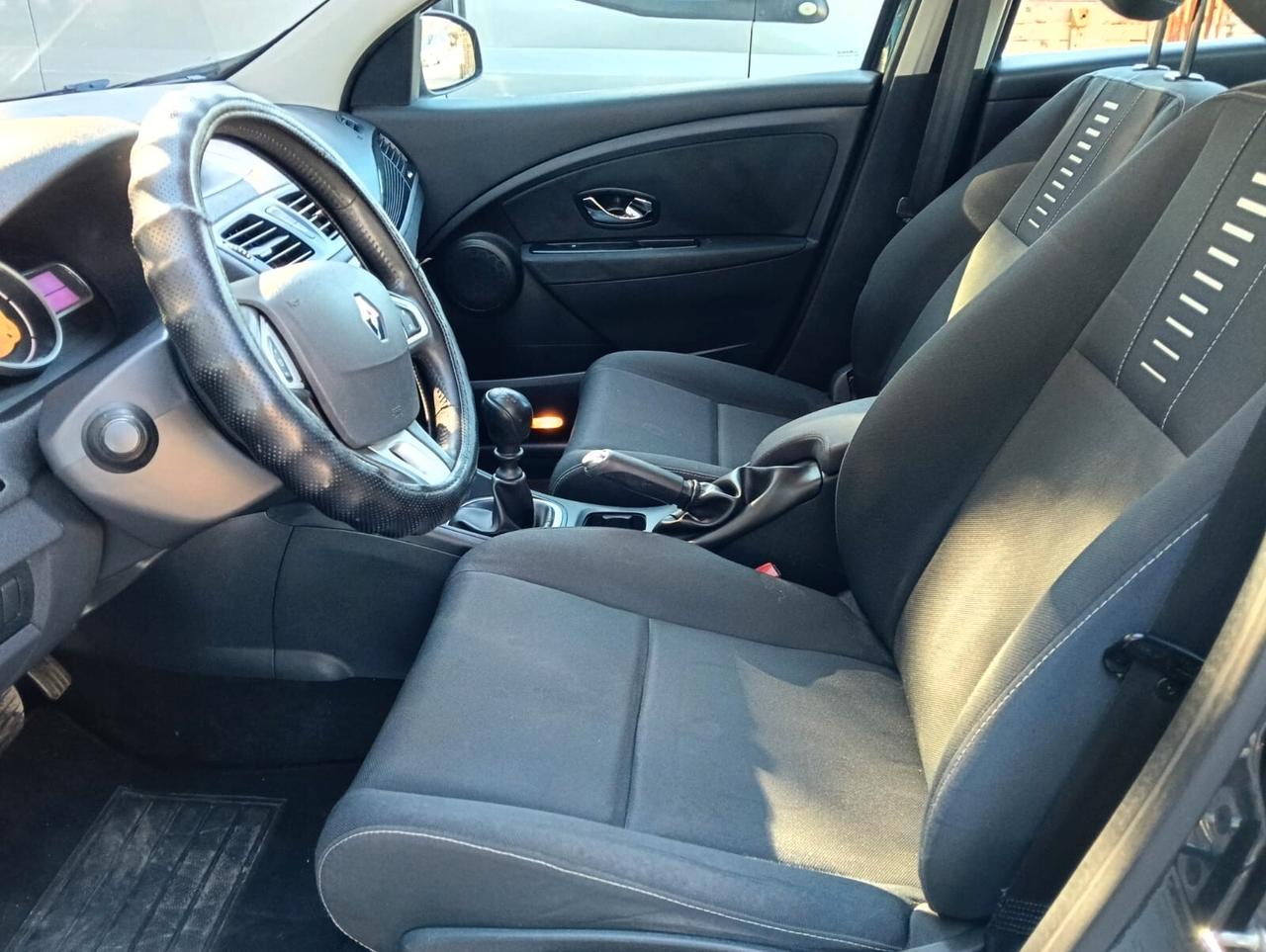 Renault Megane 1.5 dCi 110CV SporTour Attractive