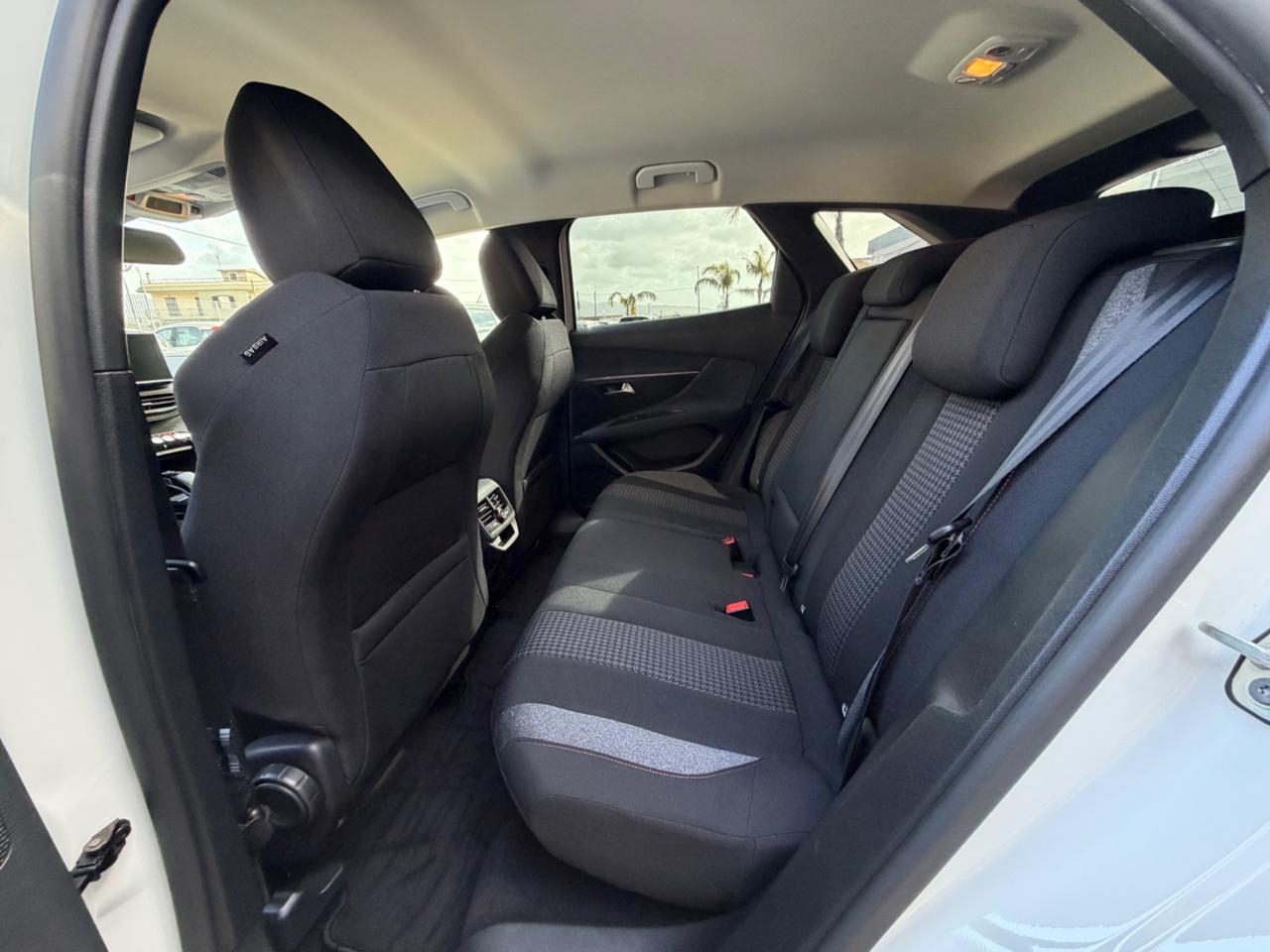 Peugeot 3008 BlueHDi 130 S&S Allure Pack