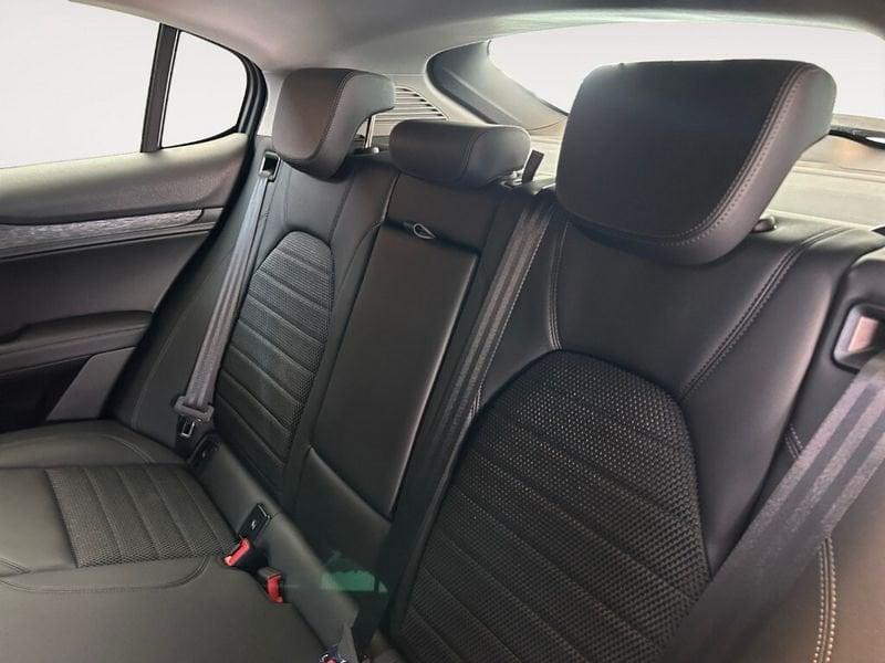 Alfa Romeo Stelvio 2.2 Turbodiesel 160 CV AT8 RWD Business