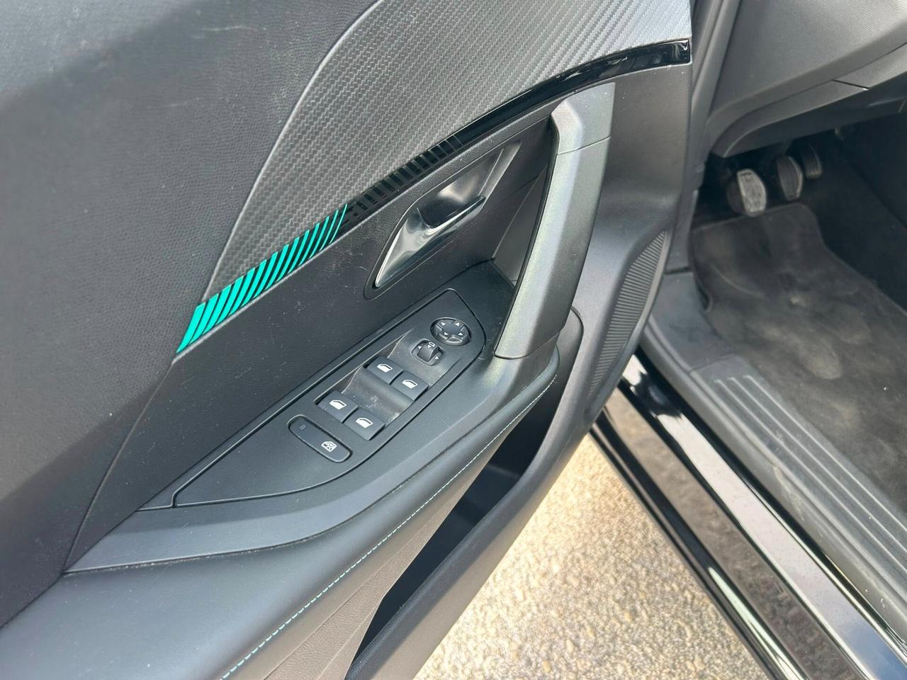 Peugeot 2008 1.5BlueHDi 110cv Allure 2022