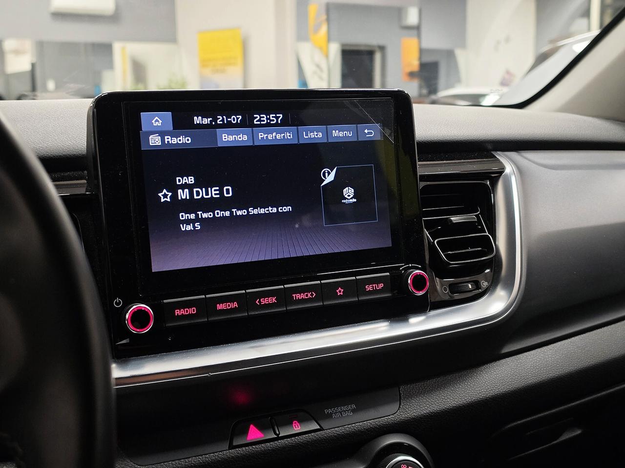 Kia Stonic 1.0 T-GDi GPL DCT Style_95CV_PARI AL NUOVO_UNIPROP_GAR 12 MESI_CERTIFICATO CONF.MAN.UFFICIALE