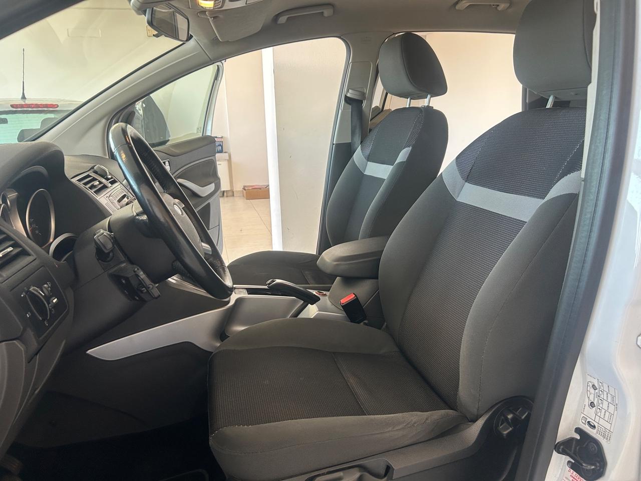 Ford Kuga 2.0 TDCi 103kw 2012 OK NEOPATENTATI
