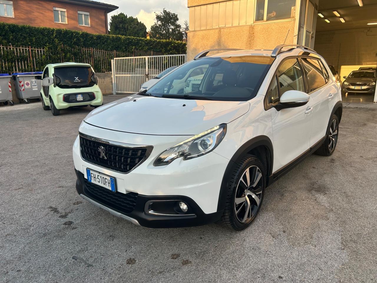 Peugeot 2008 BlueHDi 120 S&S Black Matt Euro6B