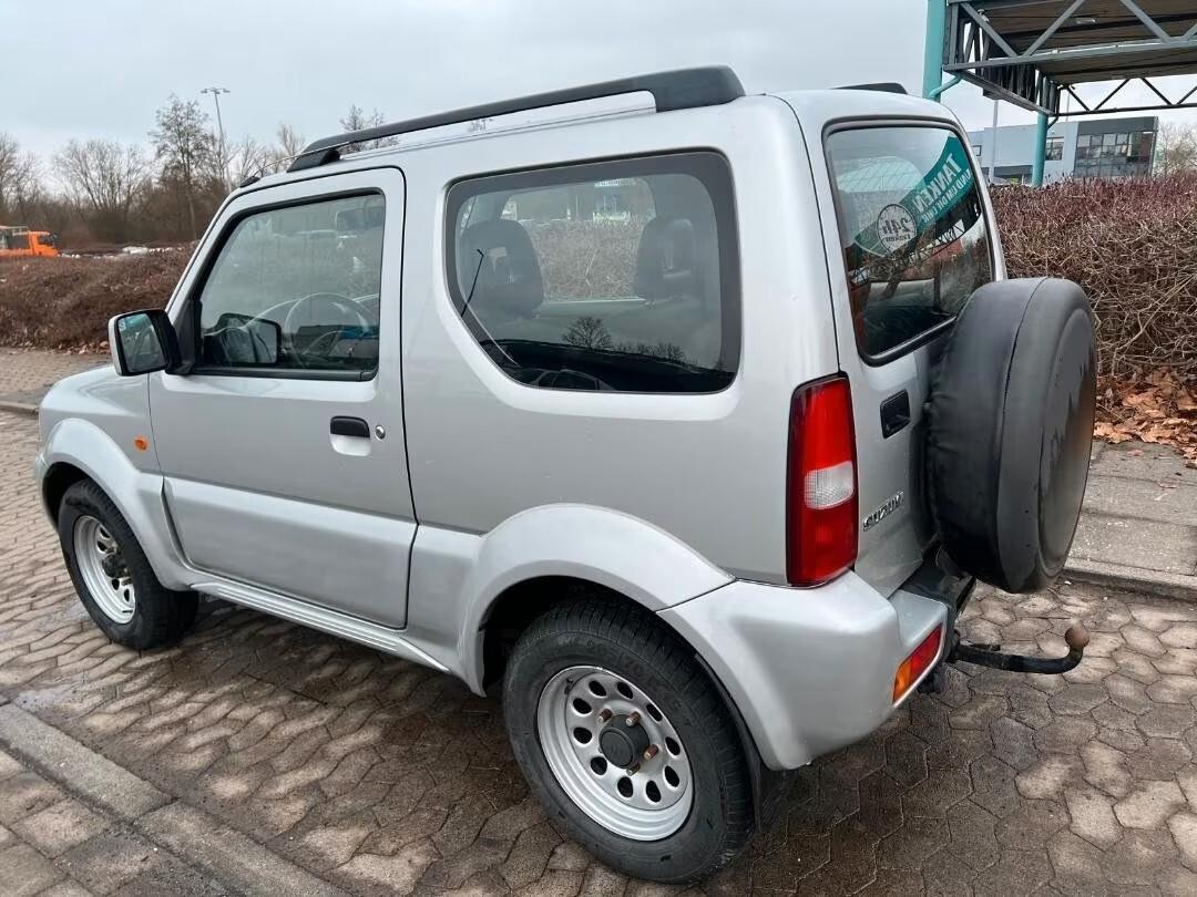 Suzuki Jimny 1.3i 16V cat 4WD JLX