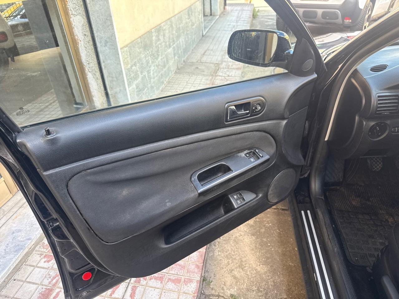 Volkswagen Passat 1.9 TDI/130 CV cat Highline