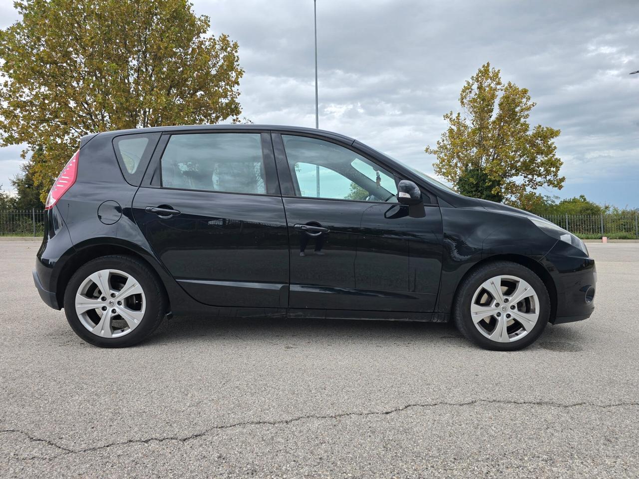 Renault Scenic Scénic X-Mod 1.5 dCi 110CV Attractive