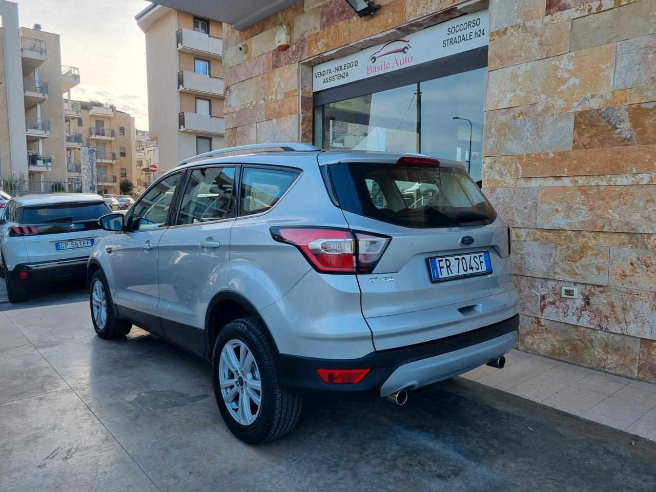 Ford Kuga 1.5 TDCI 120 CV S&S 2WD Powershift Business