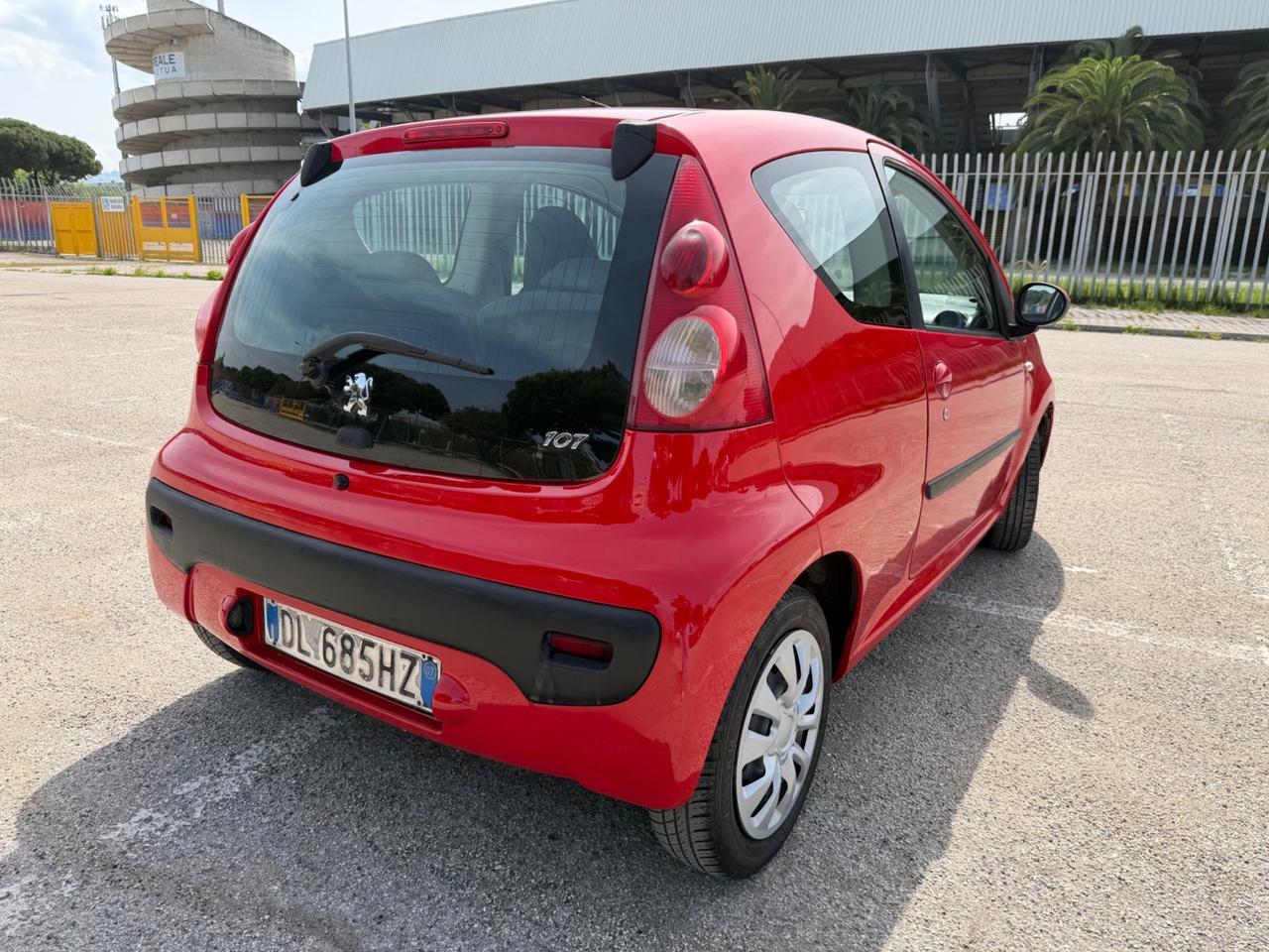 Peugeot 107 1.0 68CV 3p. Sweet Years