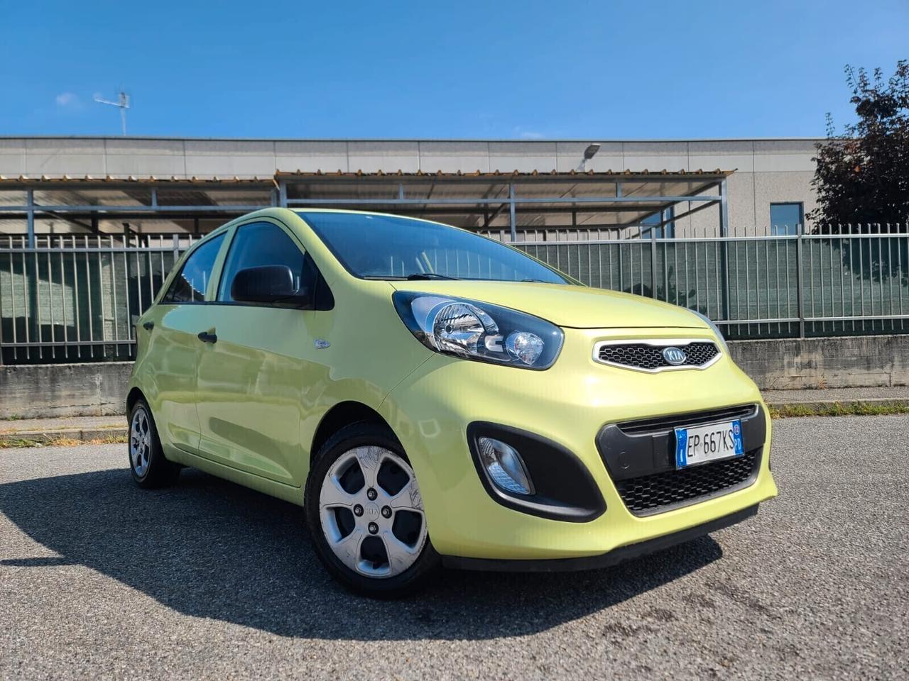 Kia Picanto 1.0 BENZ SOLO 28.000 KM