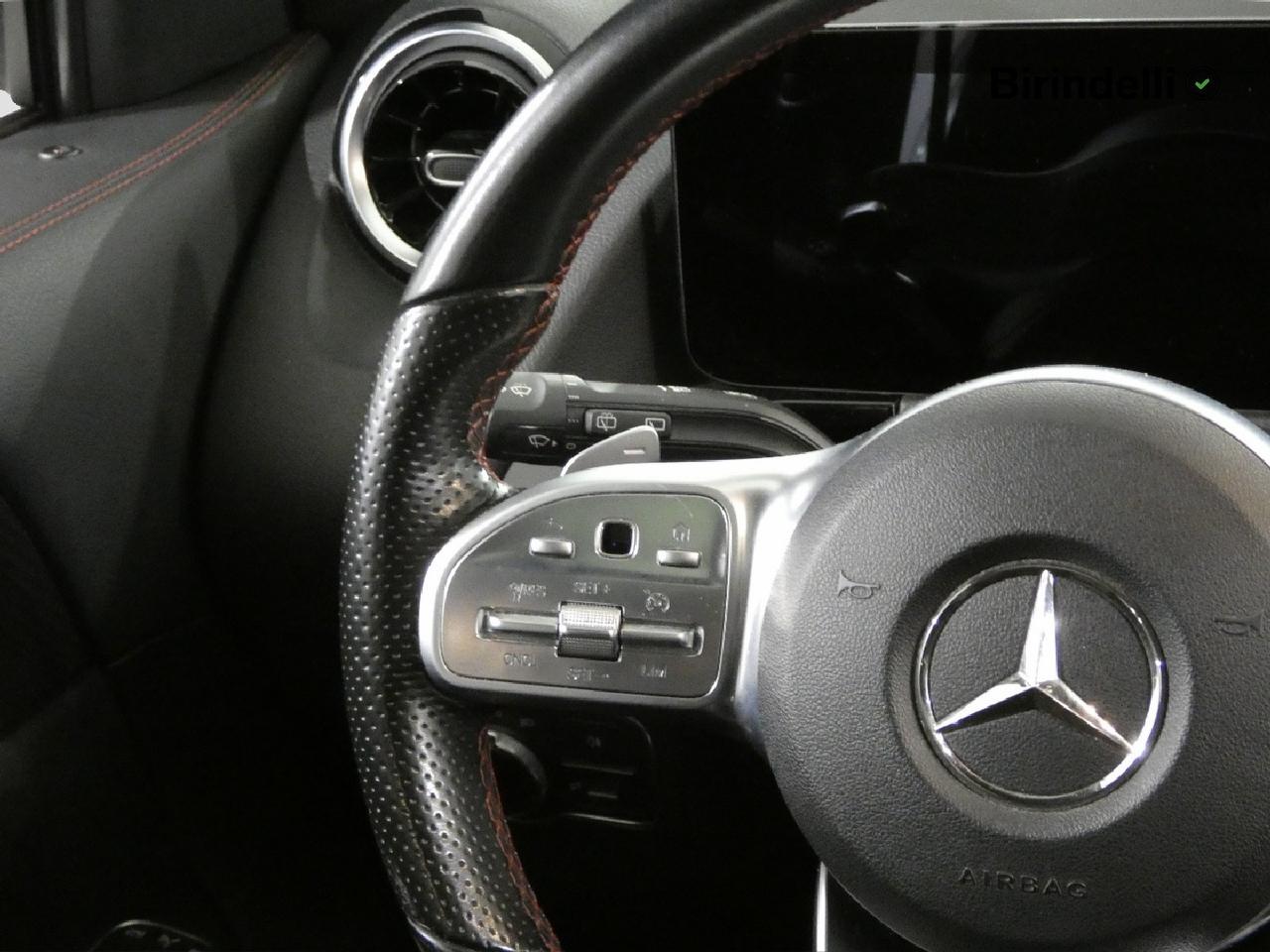 Mercedes-Benz GLA (H247) - GLA 200 d Automatic Premium