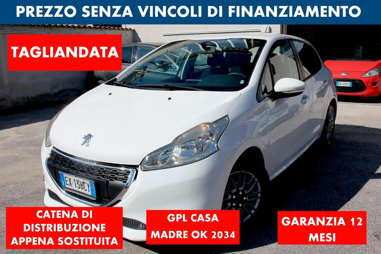 Peugeot 208 1.4 vti 95cv DISTRIBUZIONE APPENA FATTA GPL CASA OK 2034 5 PORTE GARANZIA 12 MESI