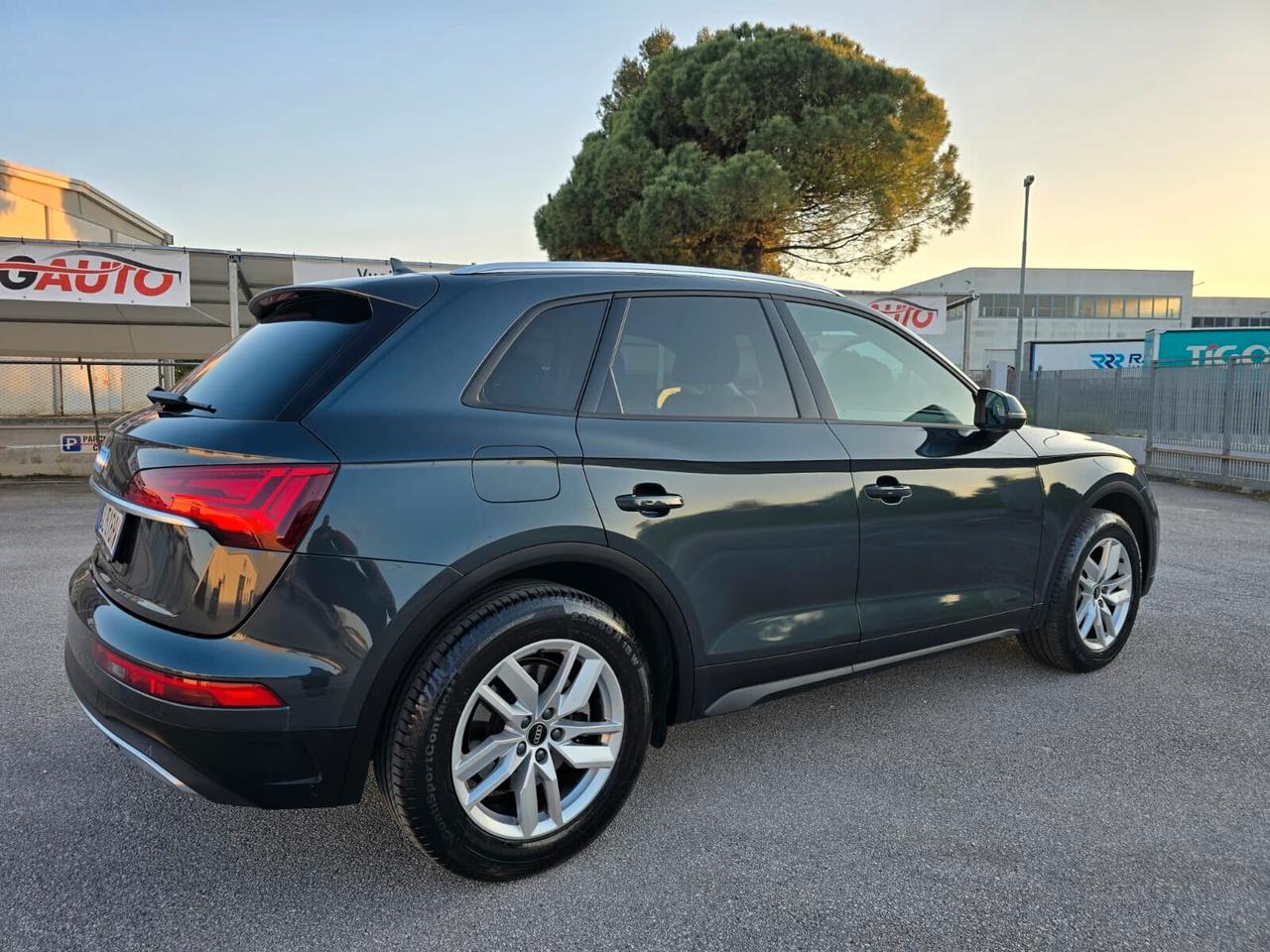 Audi Q5 35 TDI S tronic Business