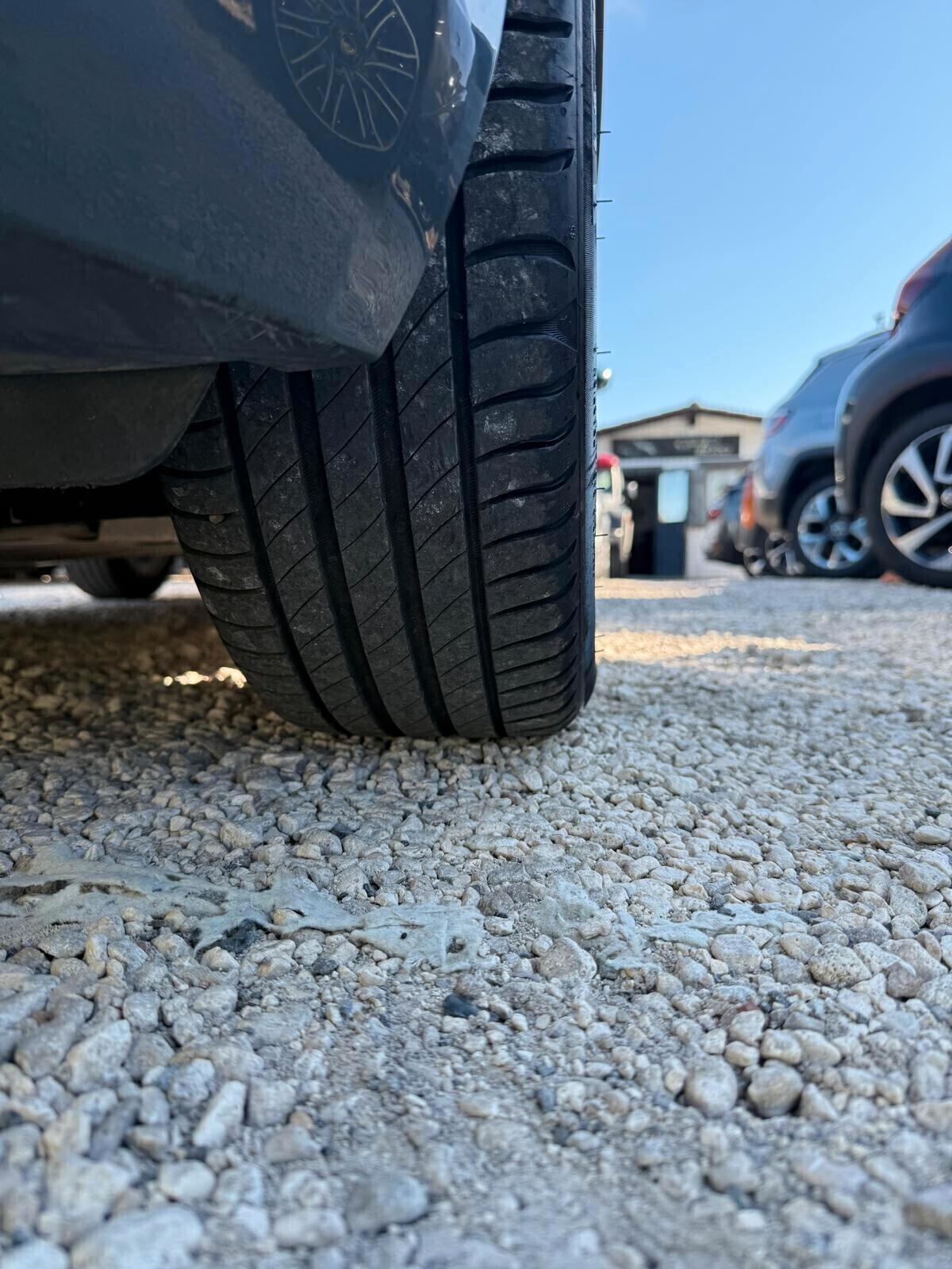 Fiat 500 1.0 Hybrid Sport X NEO PATENTATI