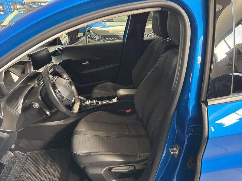 Peugeot 208 motore elettrico 136 CV 5 porte Allure