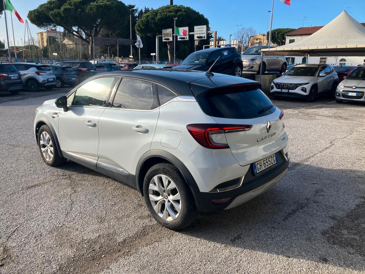 RENAULT CAPTUR 1.6 Plug-in 160cv Intens
