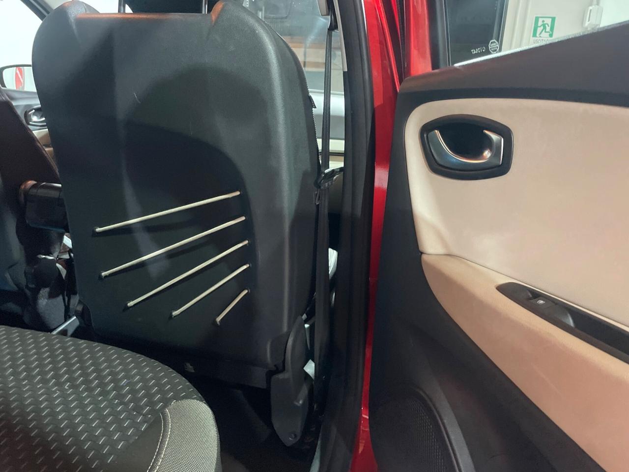 Renault Captur dCi 8V 110 CV Start&Stop Energy Initiale Paris
