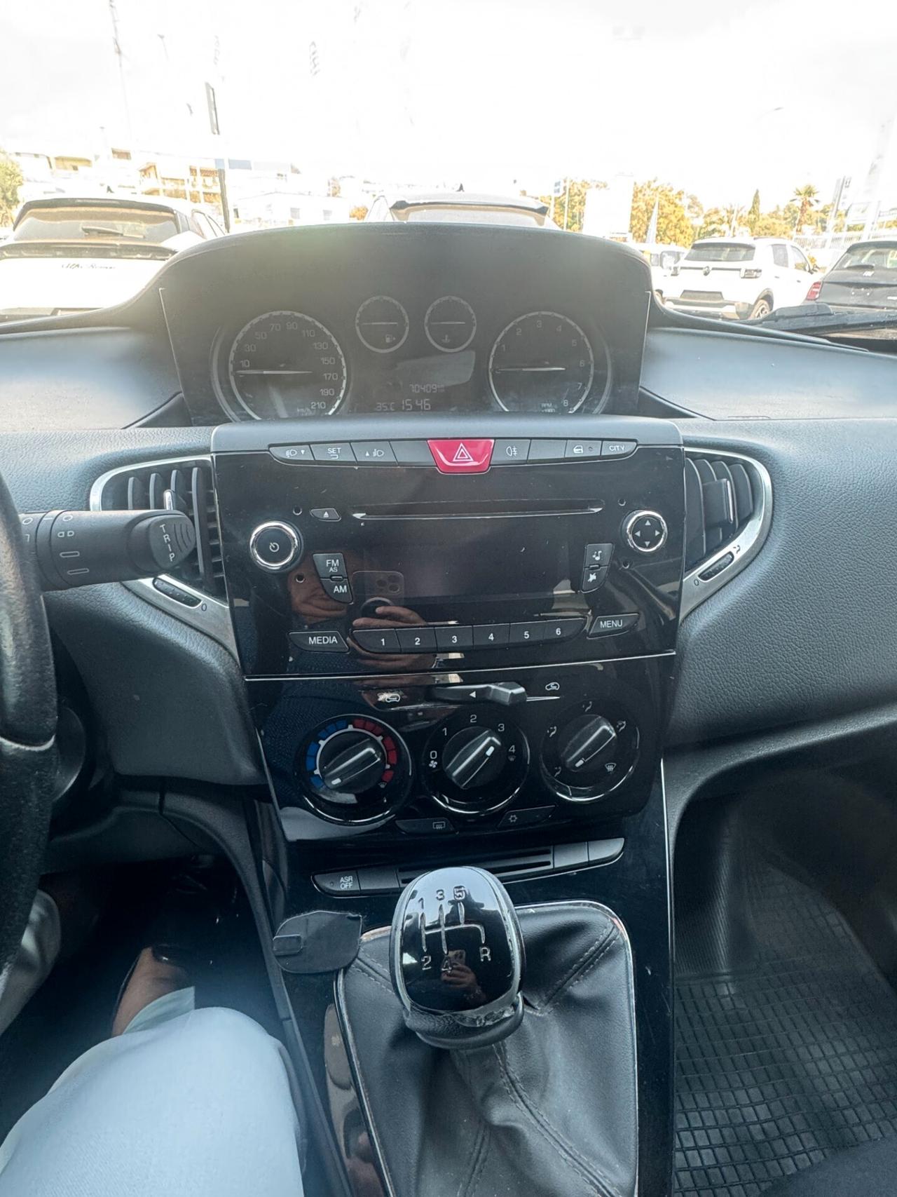 LANCIA YPSILON 1.2 69 CV GOLD -5 POSTI