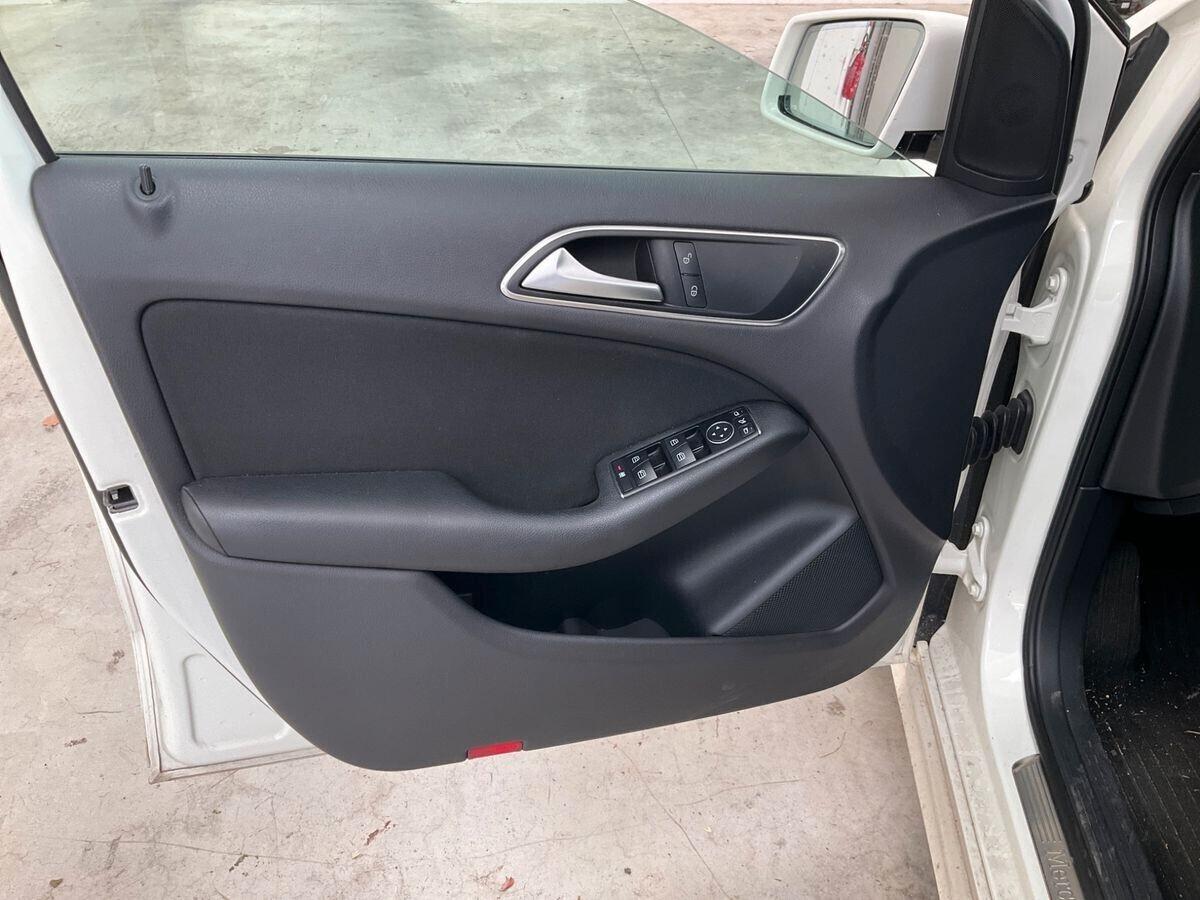 MERCEDES CLASSE B 180 CDI - AUTOMATICO