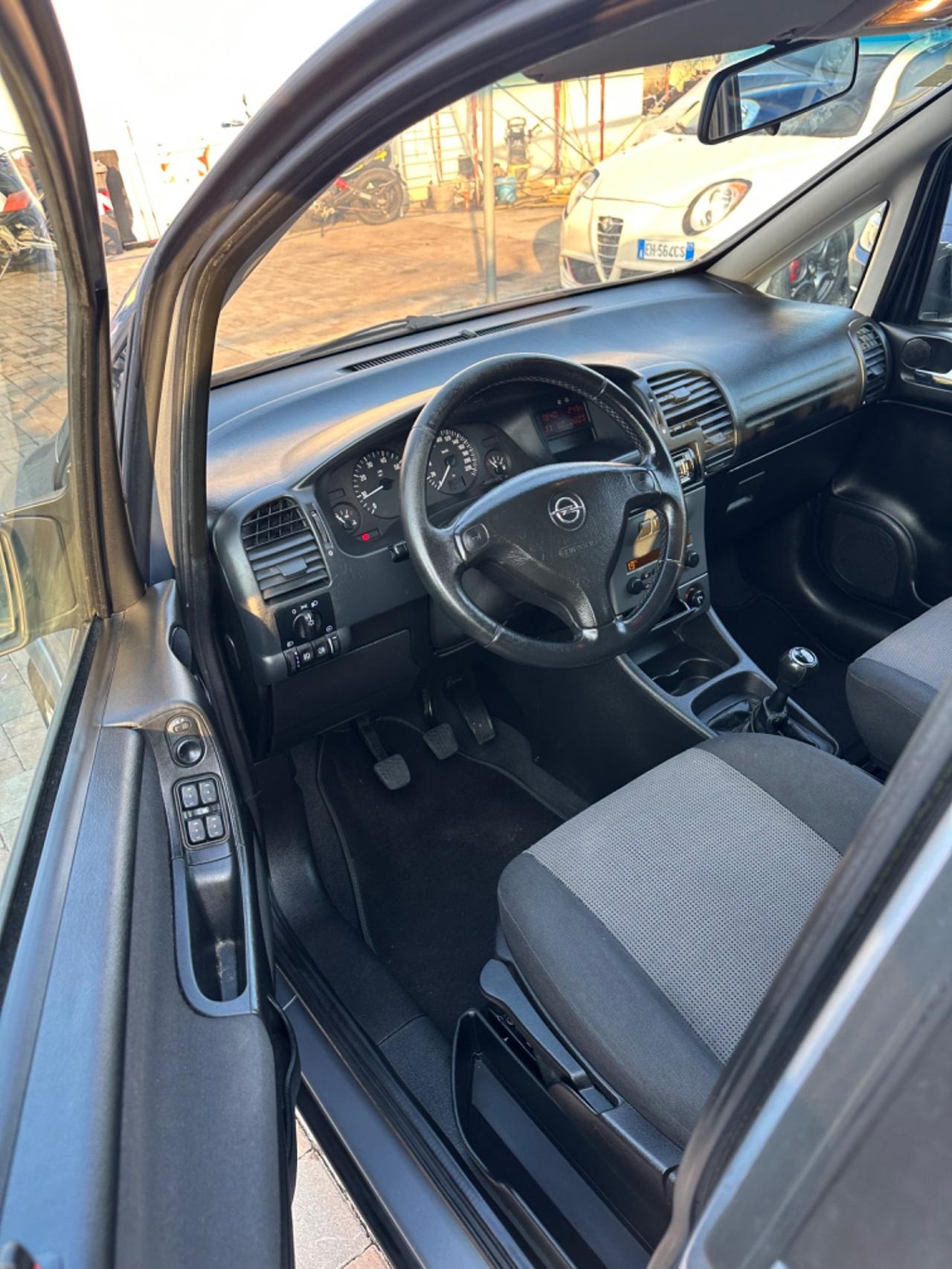 Opel Zafira 1.8 16V cat Fashion Line