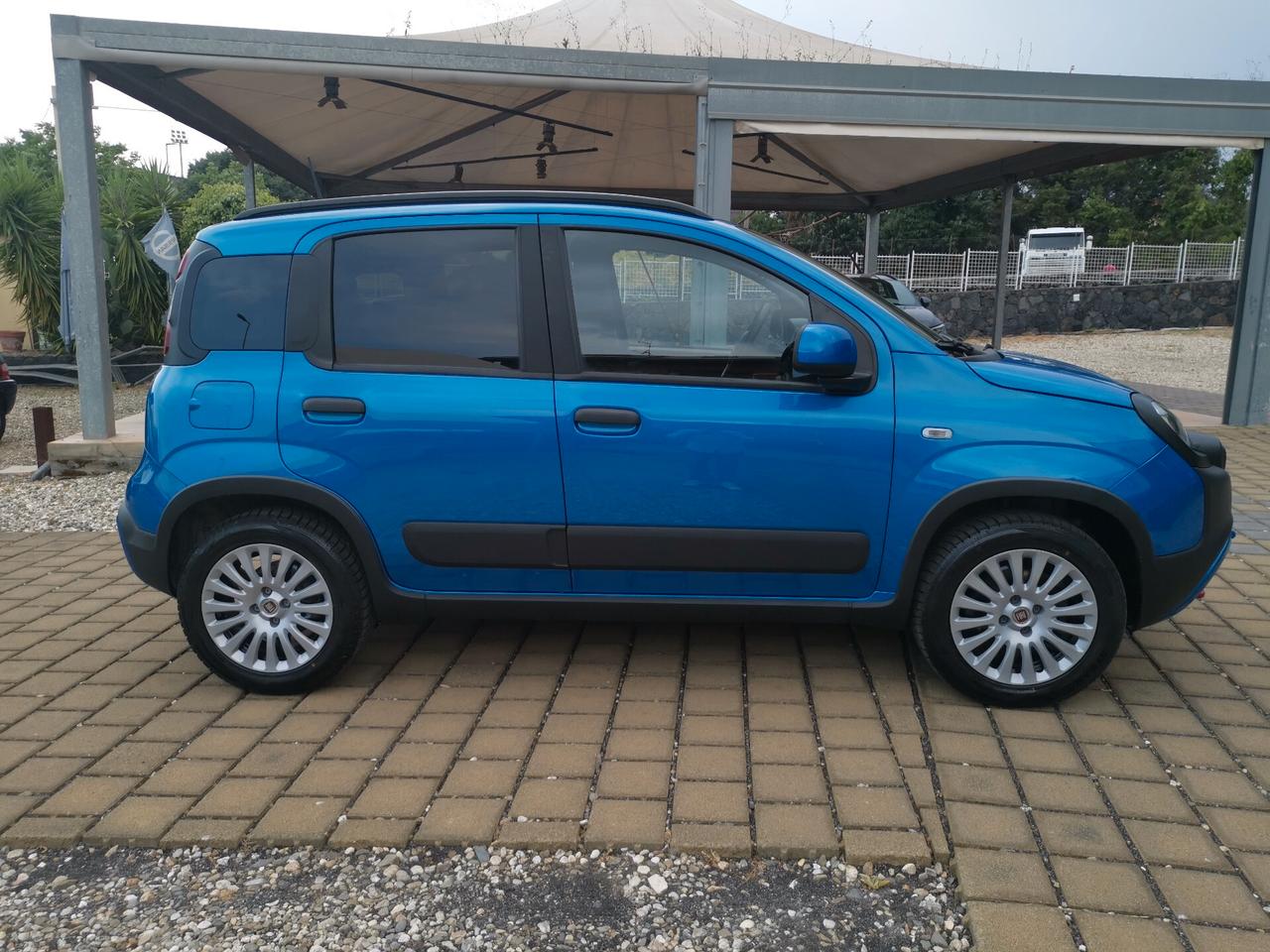 Fiat Panda Cross 1.0 FireFly S&S Hybrid