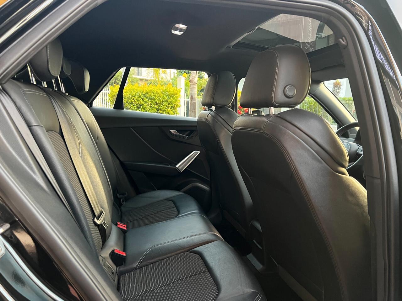 Audi Q2 30 TDI S tronic-2xS Line-TETTO-FULL