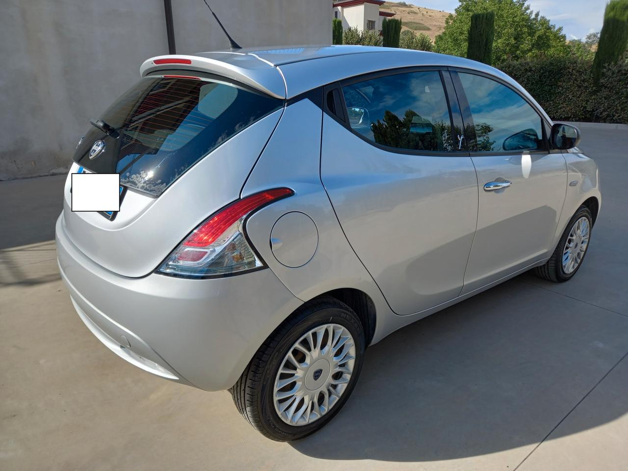 Lancia Ypsilon 1.2 69 CV 5 porte Gold