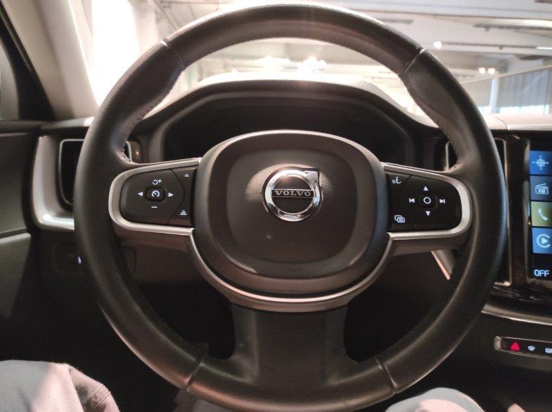 VOLVO XC60 (2017-->) - XC60 T6 Recharge Plug-in Hybrid AWD Inscription Expression