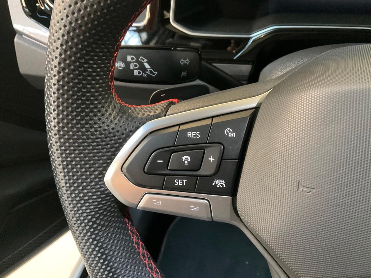 Volkswagen Polo 2.0 TSI DSG GTI