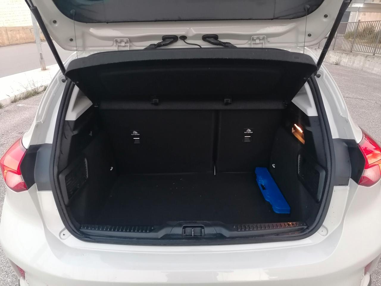Ford FOCUS ACTIVE 1.5 DIESEL 120 CV **100.000 KM** 2021**