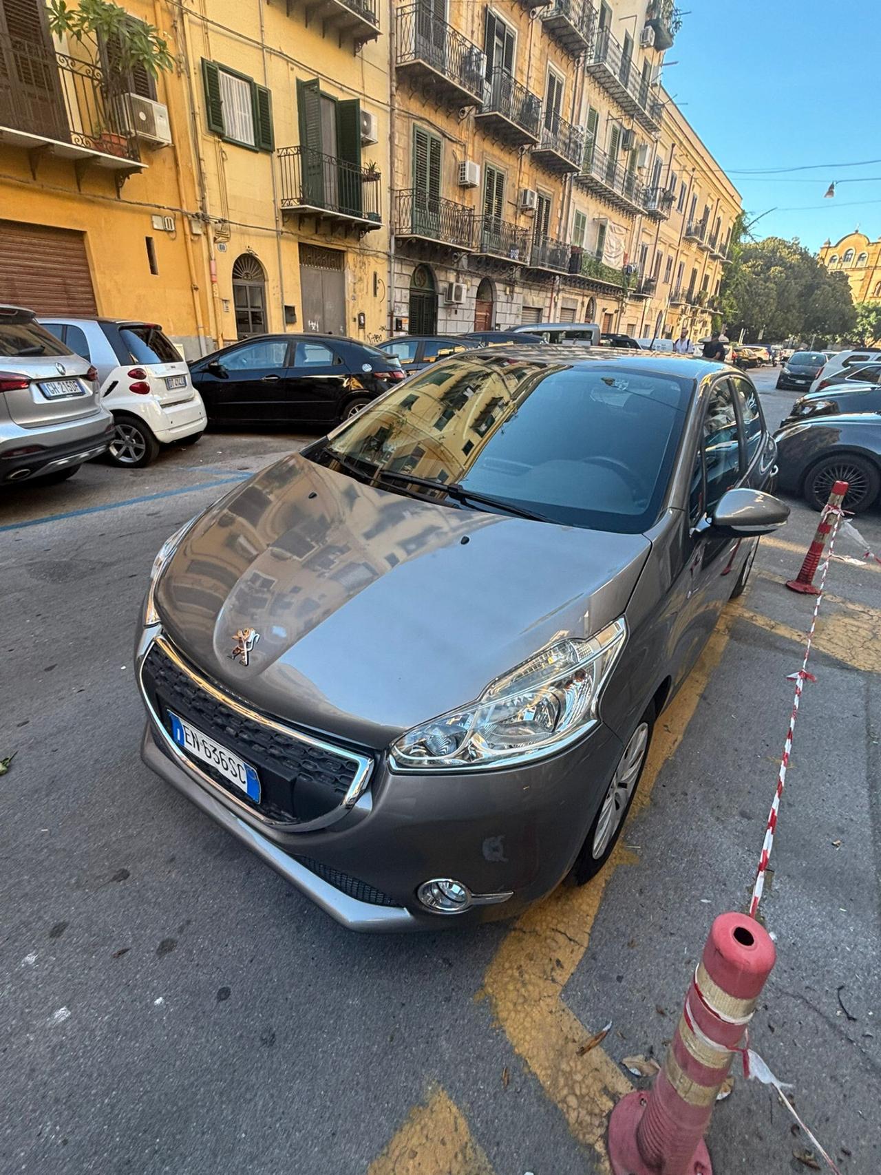Peugeot 208 1.2 VTi 82 CV 5 porte Allure FINANZIABILE