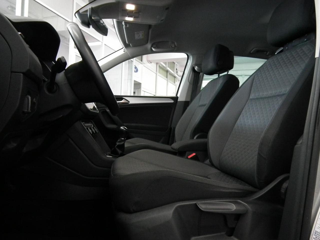 Volkswagen Tiguan 1.4 TSI STYLE NAVI CAR APPLE PLAY SENSORI TELEFONO !