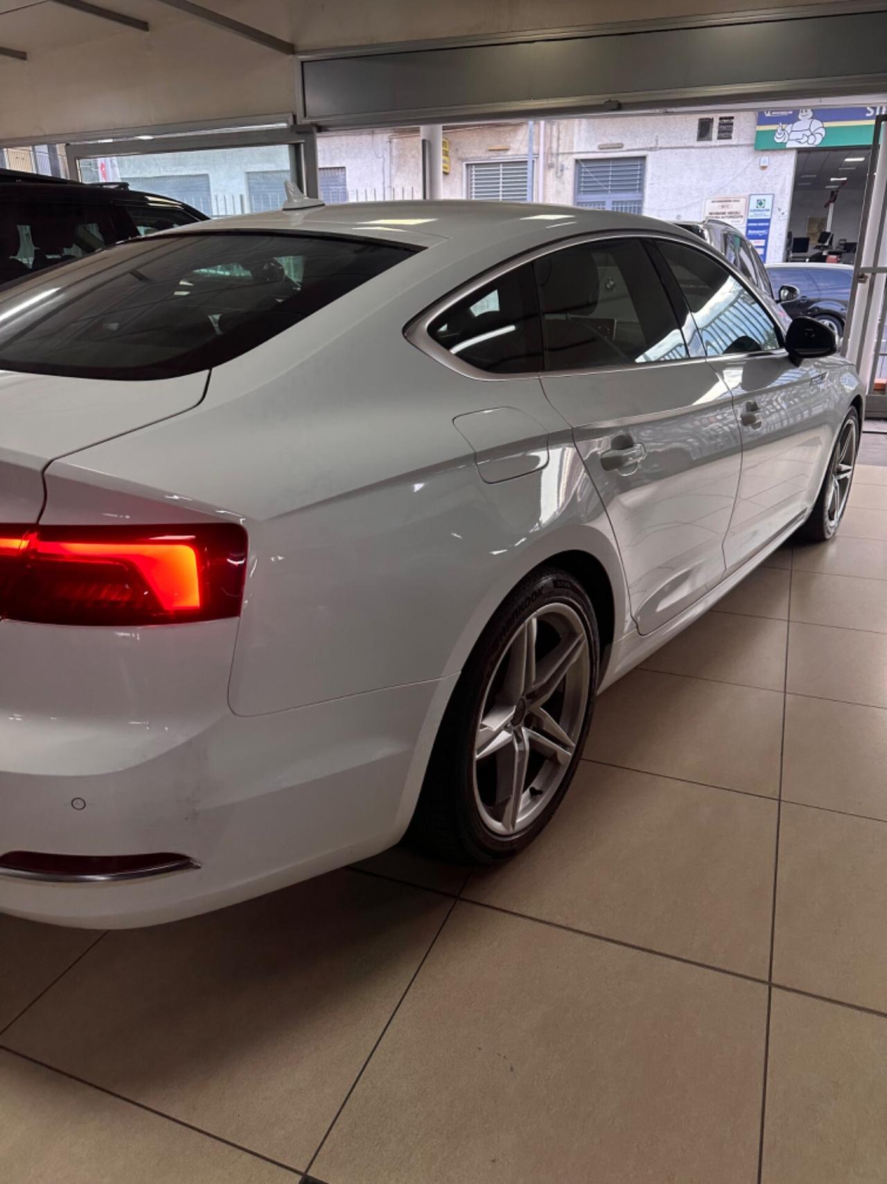 Audi A5 SPB 40 TDI S tronic Design 59.000KM