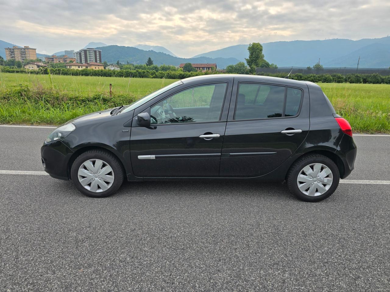 RENAULT CLIO 1.2 YAHOO "OK PER NEOPATENTATI"