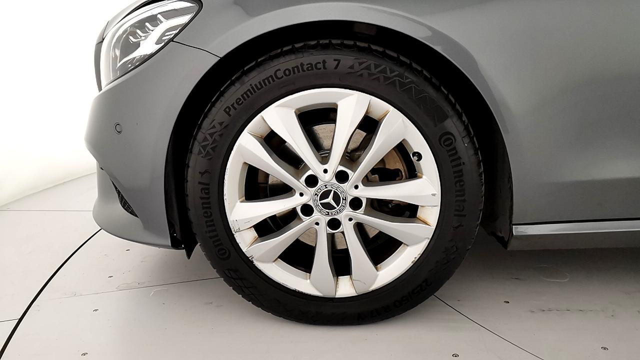 Mercedes-Benz Classe C-C205 2018 Coupe - C coupe 220 d Sport auto