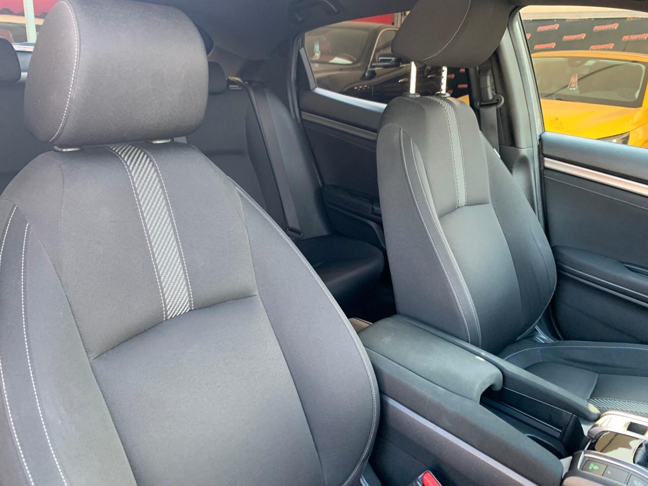 Honda Civic 1.6 5 porte Elegance Navi