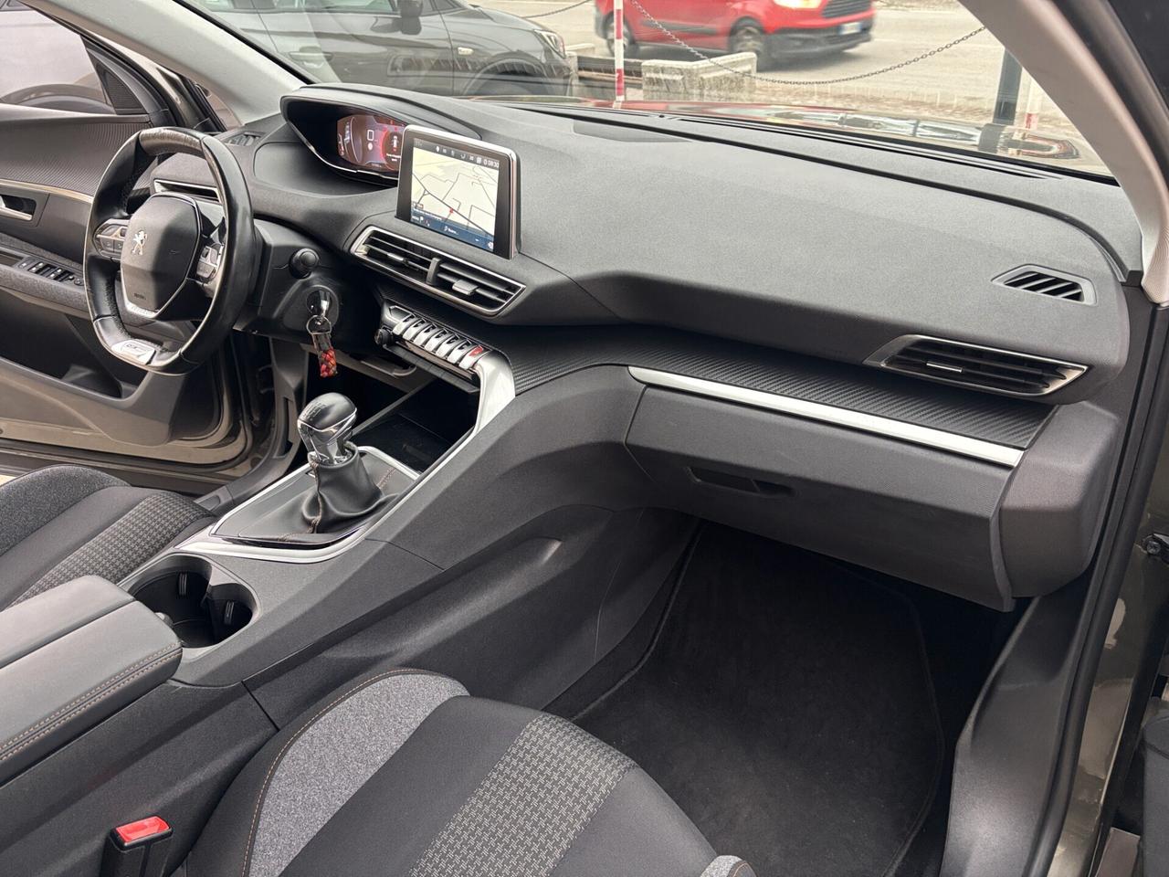 Peugeot 3008 BlueHDi 130 cv - 2019