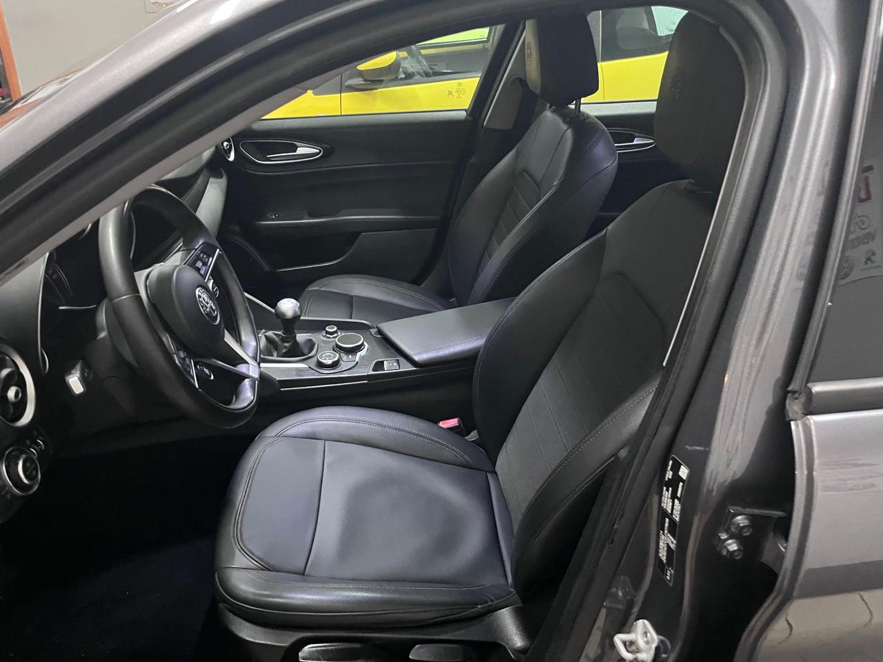 Alfa Romeo Giulia 2.2 Turbodiesel 150 CV tagliandata