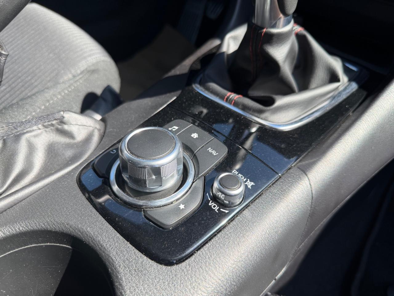Mazda3 1.5 Skyactiv-D Exceed 2016