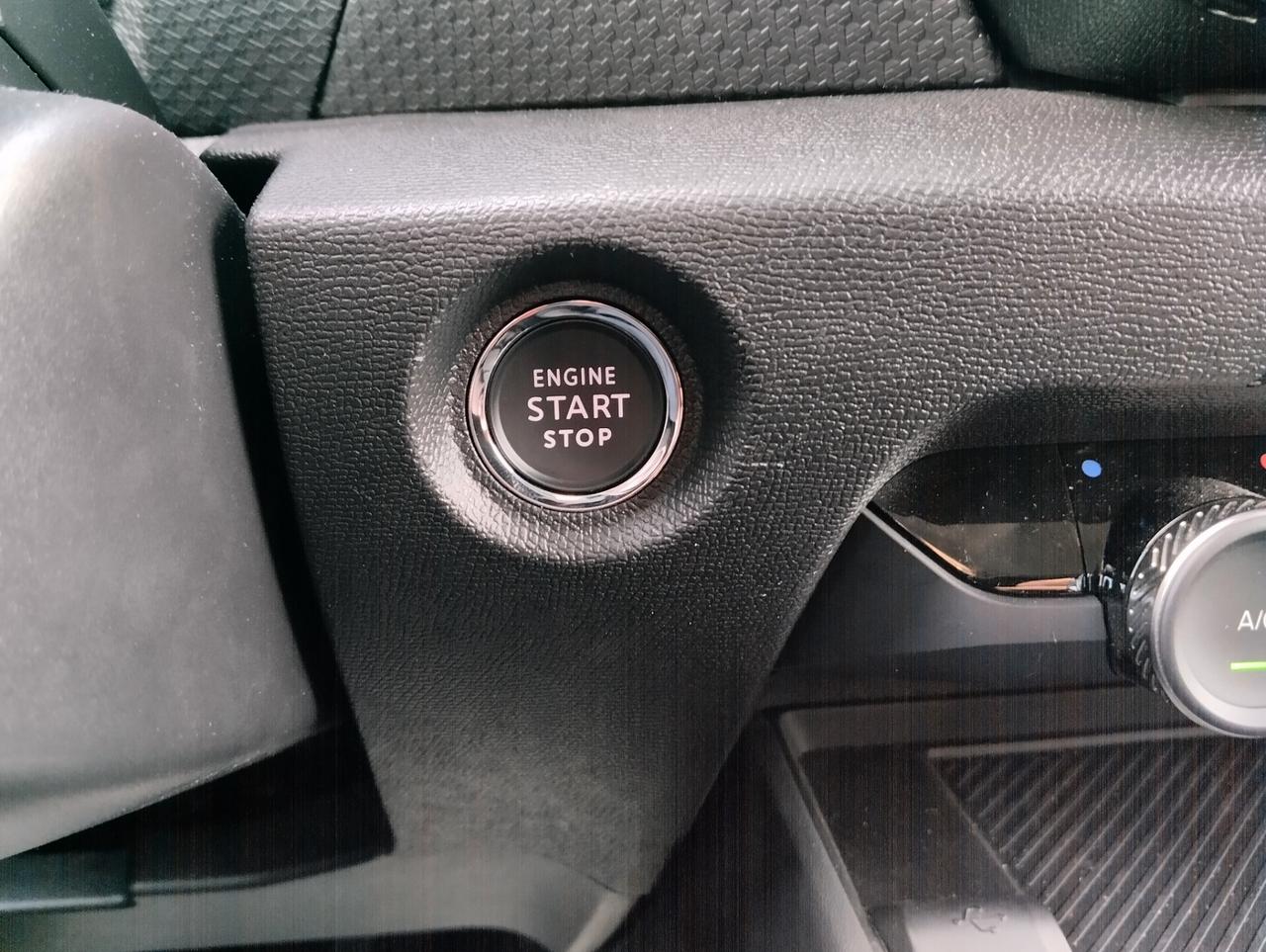 Citroen C4 PureTech 130 S&S EAT8 Shine