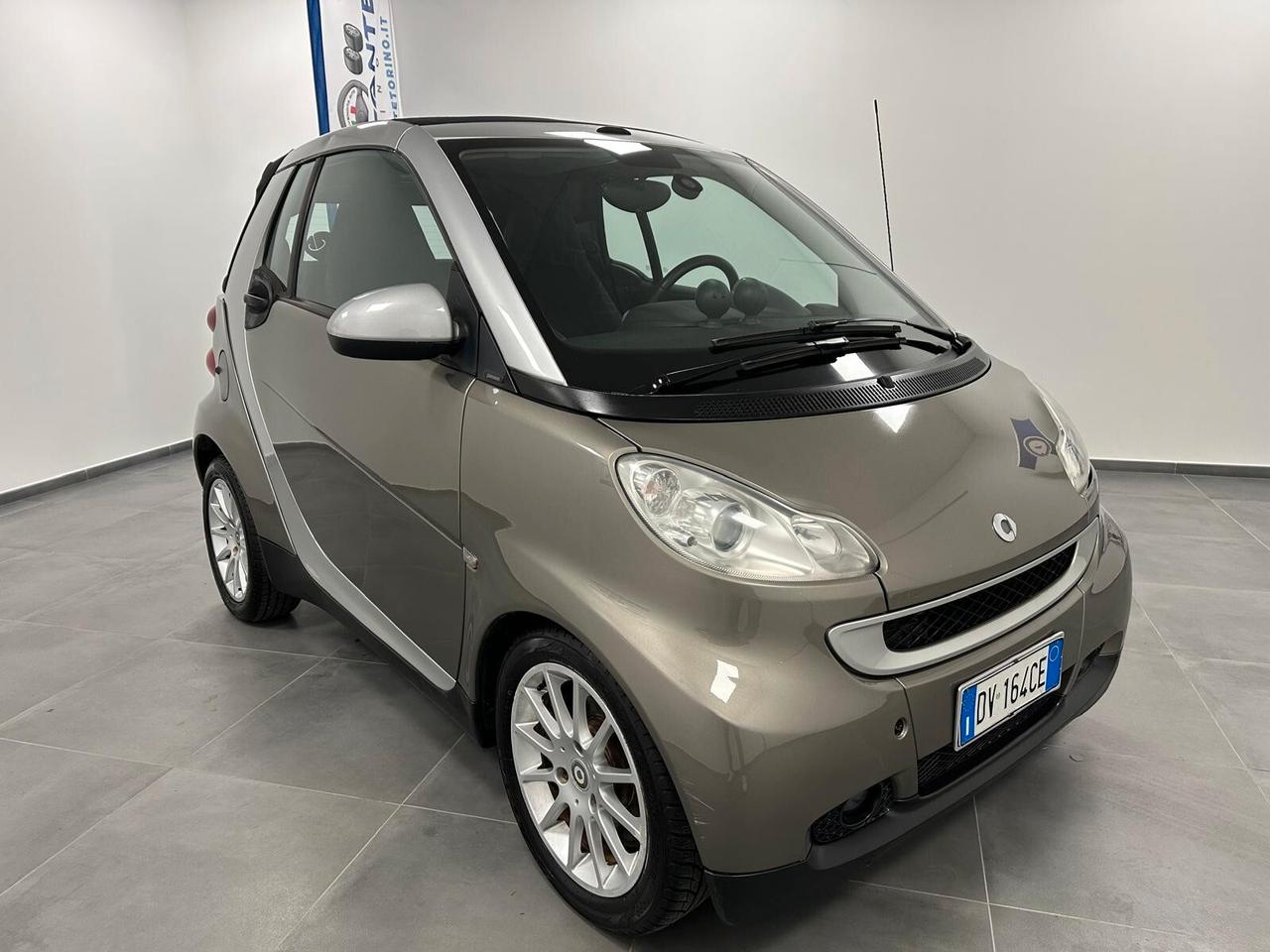 Smart ForTwo 1000 52 kW MHD cabrio pure - NeoPatentati
