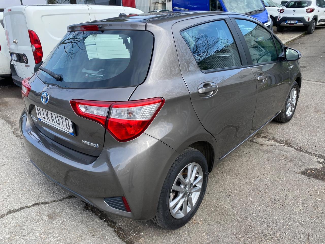 Toyota Yaris 1.5 Hybrid 5 porte Active