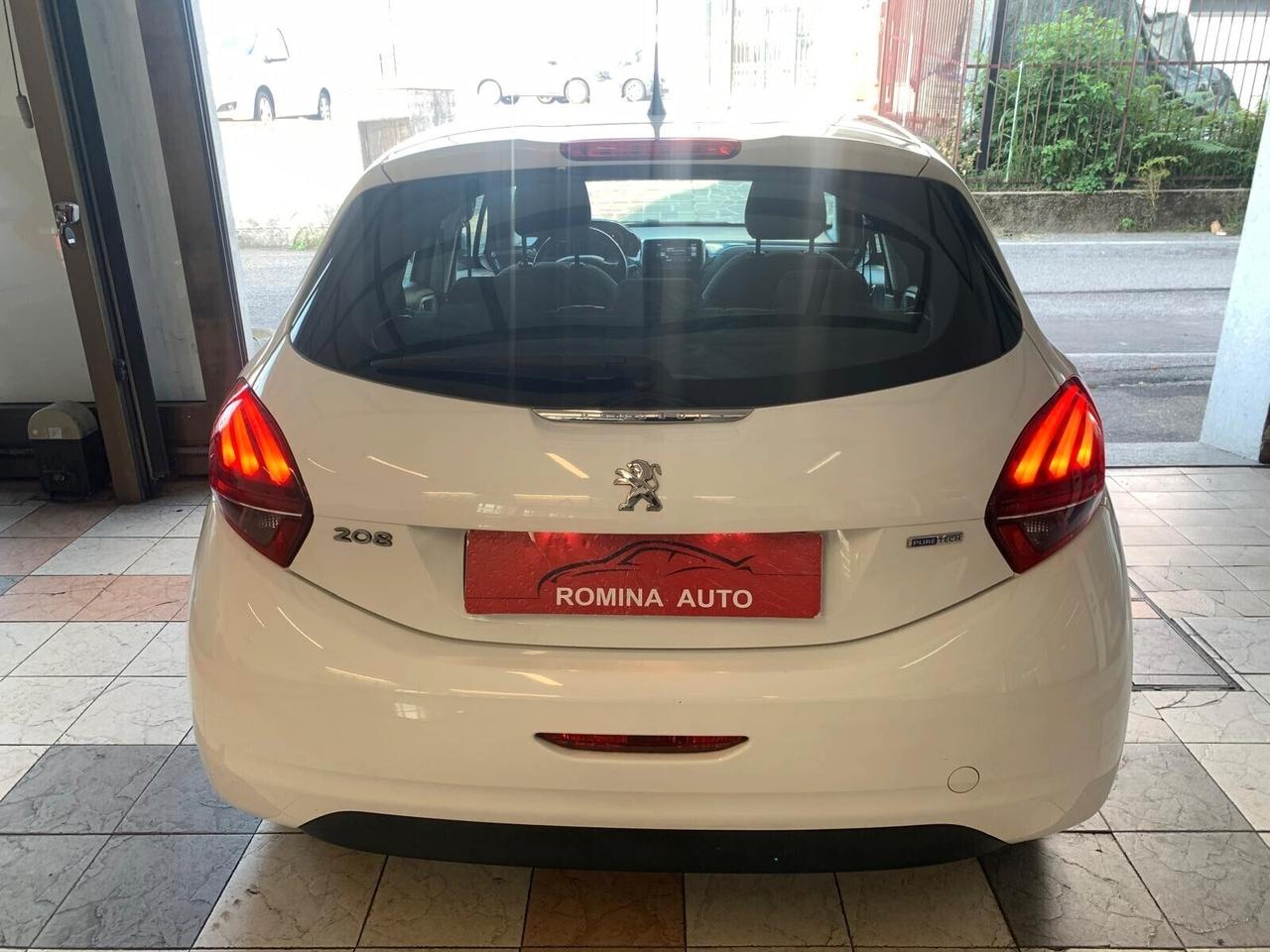 Peugeot 208 PureTech 82 5 porte Allure